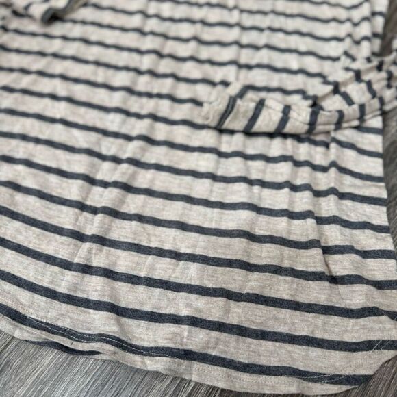 BKE Red Striped Long sleeve cream and Gray Shirt - Picture 2 of 4